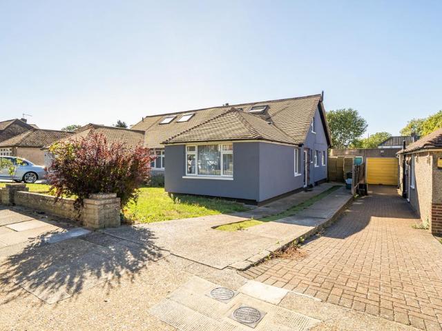 Bungalow for sale in London Borough of Bromley, Greater London