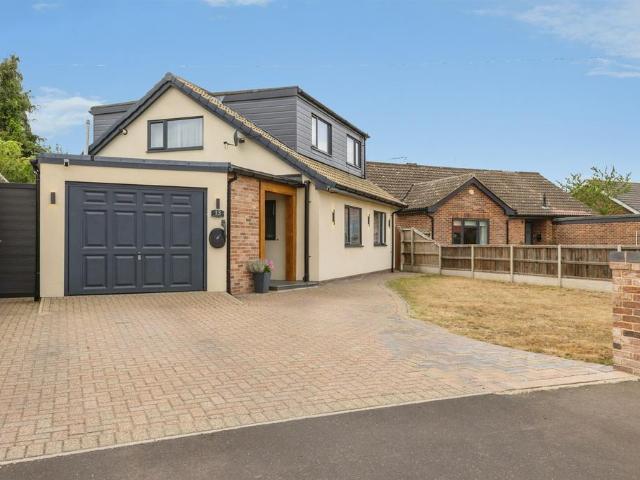 Bungalow for sale in Crostwick, Norfolk