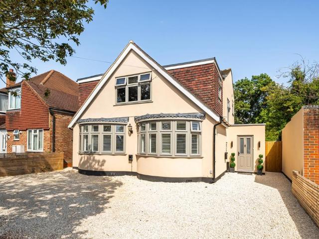 Bungalow for sale in Ickenham, Greater London