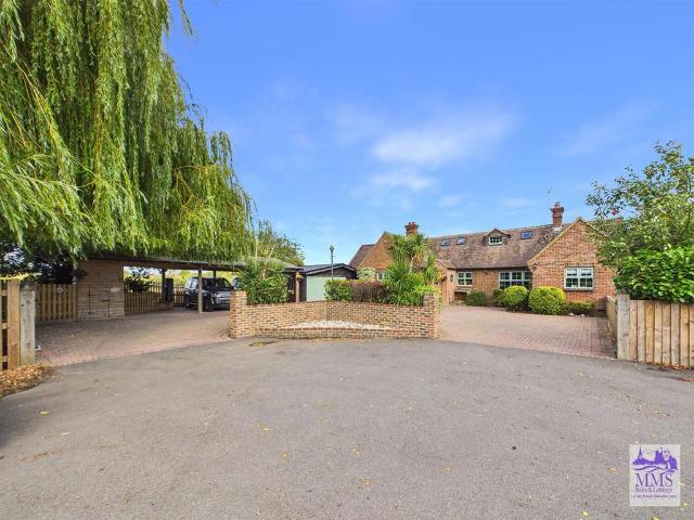 Bungalow for sale in Cliffe Woods