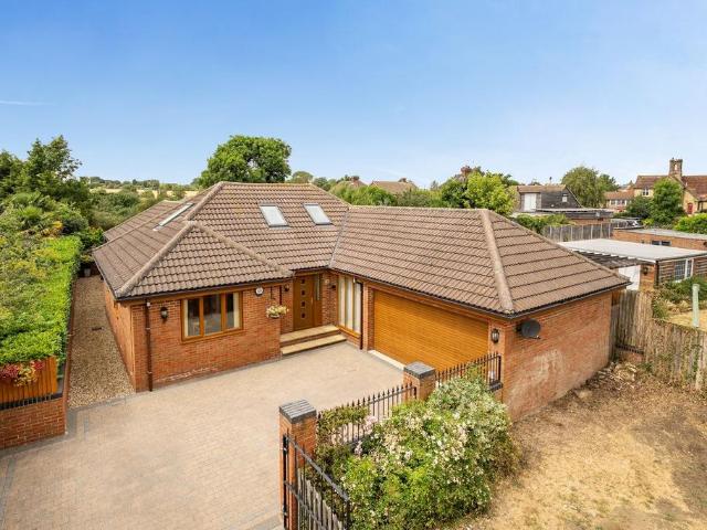 Bungalow for sale in Lower Stondon, Bedfordshire