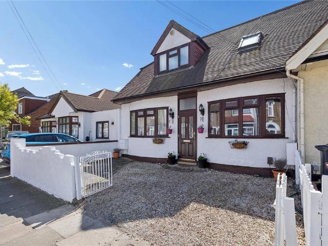 Bungalow for sale in Marks Gate, Greater London
