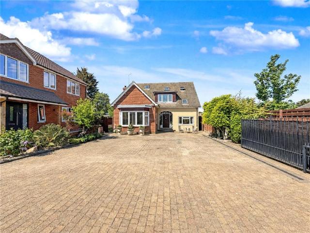 Bungalow for sale in Brompton, Gillingham