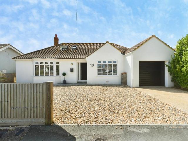 Bungalow for sale in Peacehaven, Iford