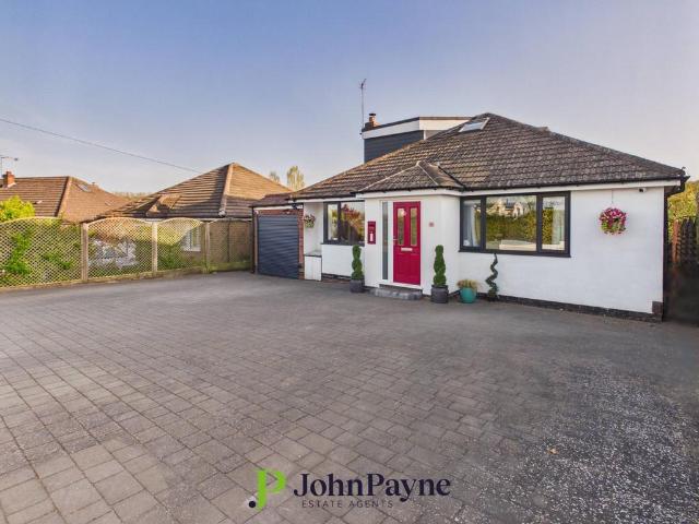Bungalow for sale in Green Close, Warwickshire