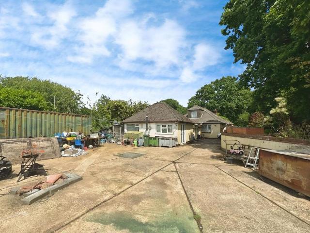 Bungalow for sale in Ashurst Bridge, Hampshire