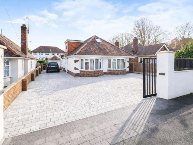 Bungalow for sale in Holdenhurst, Bournemouth