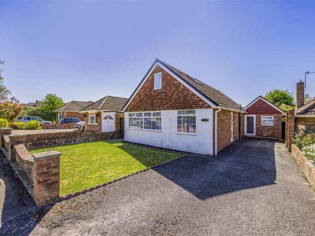 Bungalow for sale in Crookhorn, Spring Vale