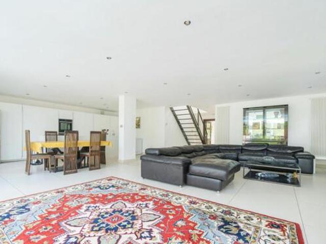 House for sale in Hertfordshire