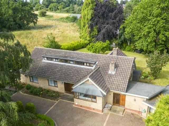 House for sale in Northamptonshire