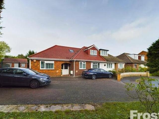 House for sale in London Borough of Hounslow, Feltham