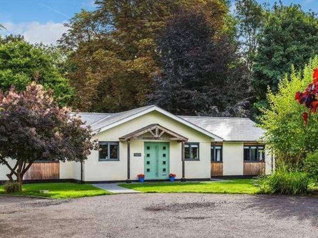 House for rent in Surrey