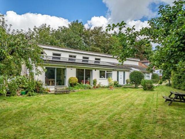 House for sale in The Slade, Oxfordshire