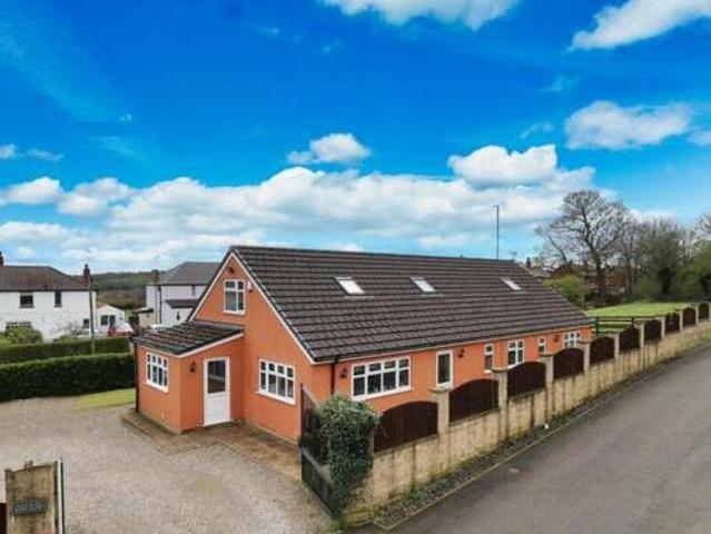 House for sale in Pudsey, West Yorkshire