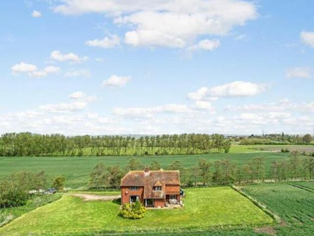 House for sale in Oad Street, Kent