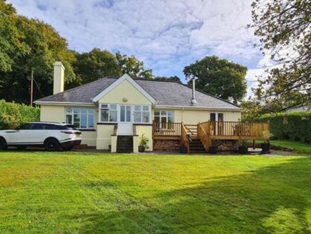 House for sale in Weir Quay, Devon