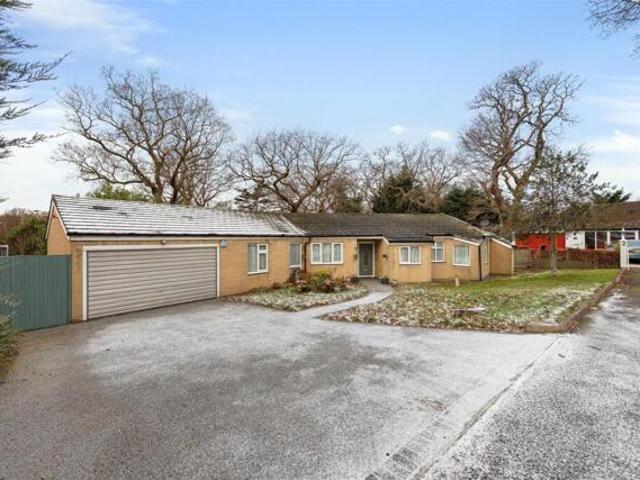 Bungalow for sale in Greater London