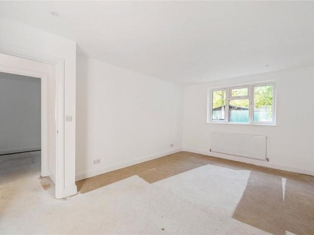 House for rent in East Horsley, Guildford