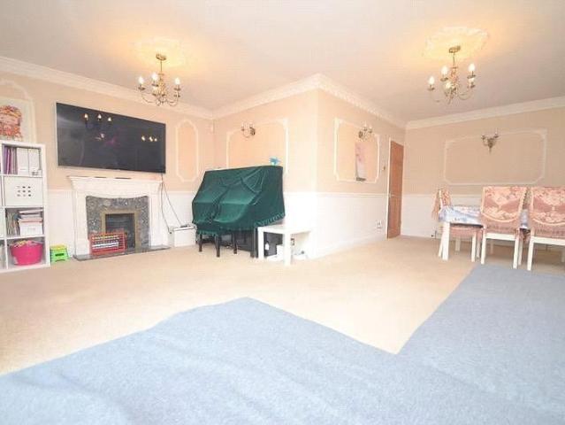 House for rent in London Borough of Havering, Greater London