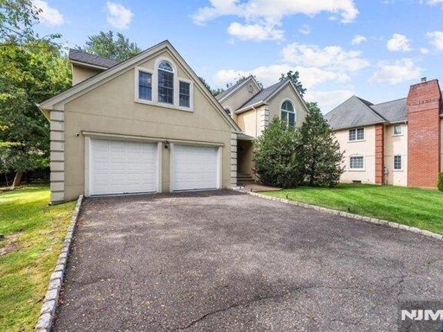 House for sale in Caldwell, Essex County