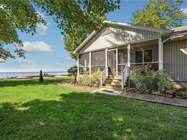 House for sale in Oneida, New York