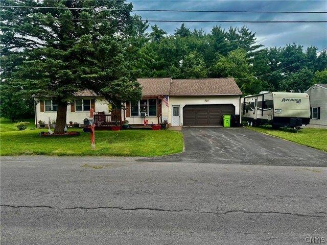 House for sale in Canastota, New York