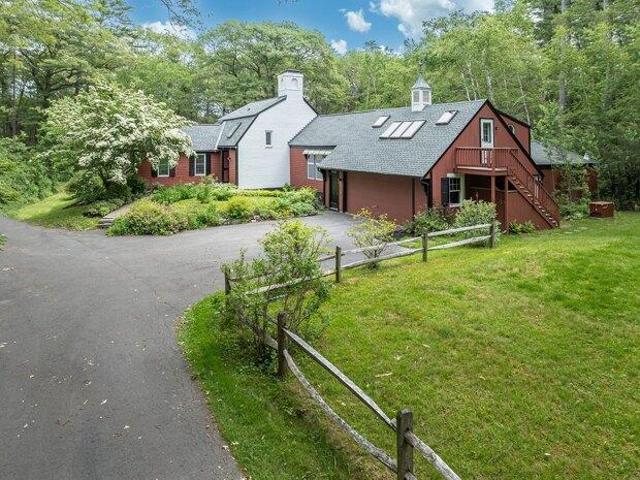 House for sale in Cape Elizabeth, Maine