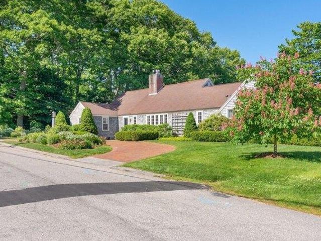 House for sale in Cape Elizabeth, Maine