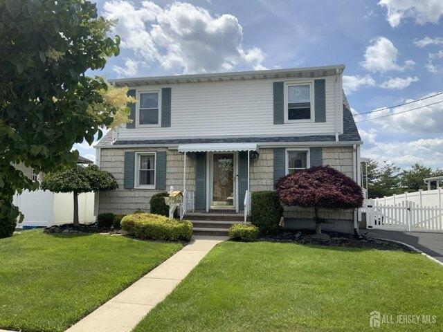 House for sale in Carteret, New Jersey