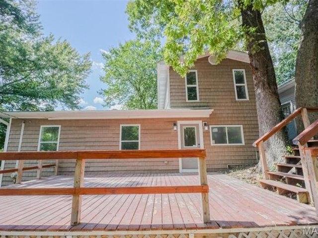 House for sale in Fairview Heights, Illinois