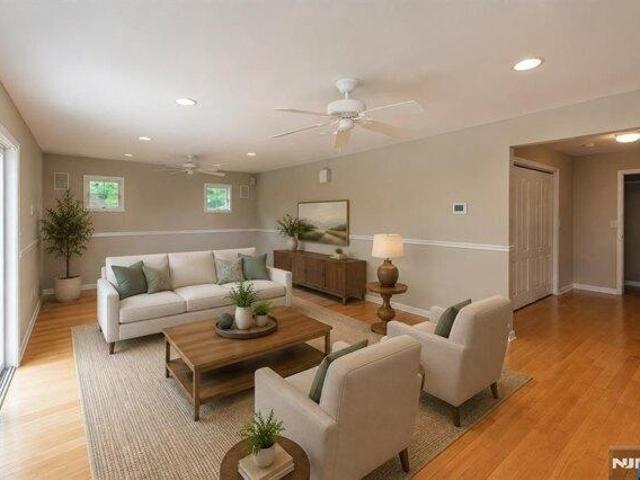 House for sale in Cedar Grove, New Jersey