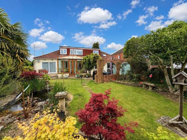 House for sale in Hayes, Colehill