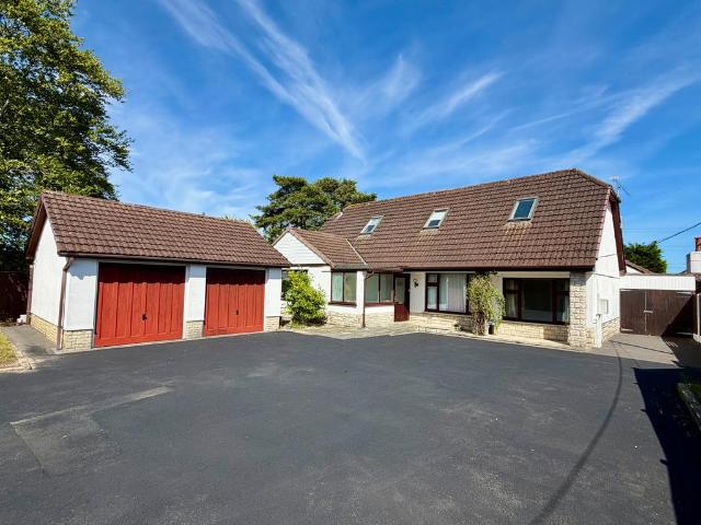 House for sale in Ebblake, Verwood