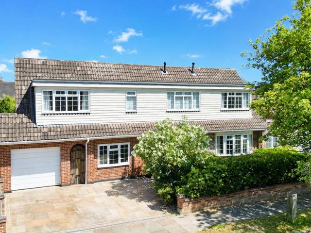 House for sale in Alton Barnes, Essex