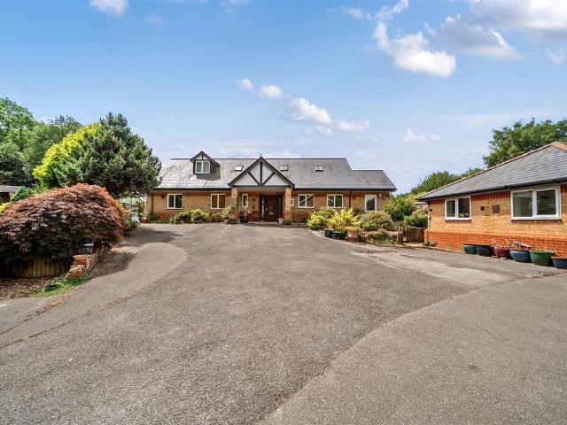 House for sale in Hart, Hampshire
