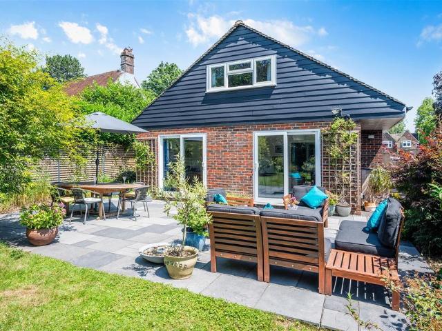 House for sale in Walton On The Hill, Red Hill