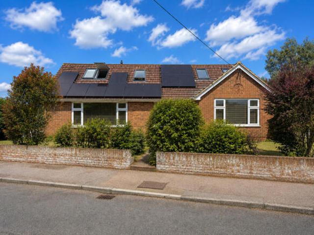 Cottage for sale in The Bridge, Kent