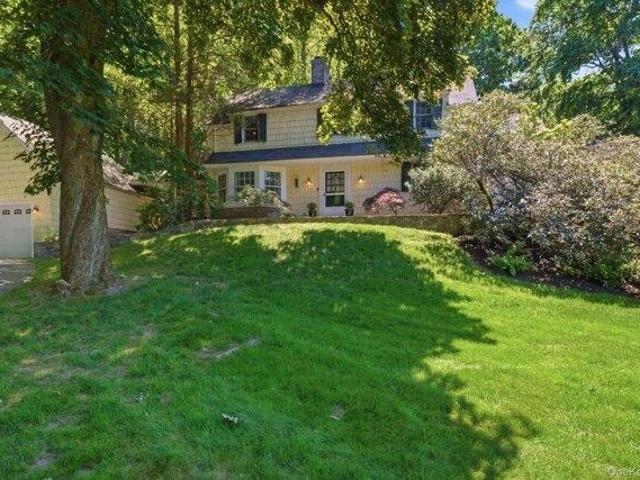 House for sale in Chappaqua, New York