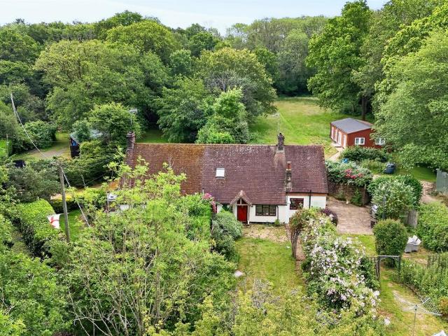 House for sale in Pachesham Park, Surrey