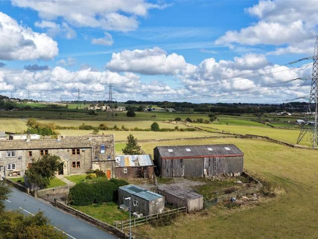 House for sale in Shelf, West Yorkshire