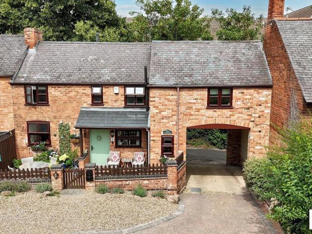 House for sale in Elmfield, Leicestershire