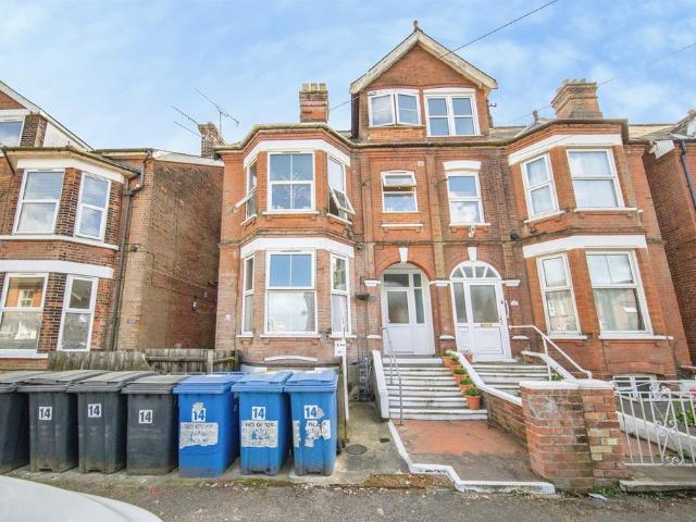 House for sale in Maidenhall, Key Street