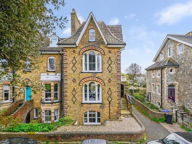 House for sale in Lower Walmer, Ash