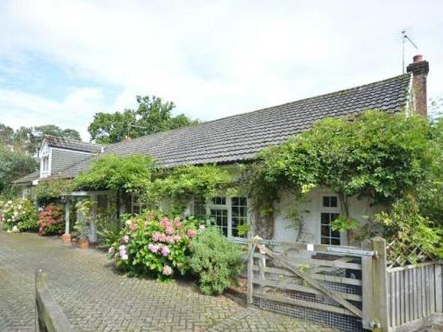 House for sale in Broadstone