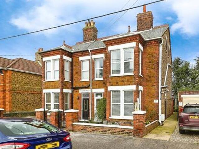 House for sale in Hunstanton, Brookville