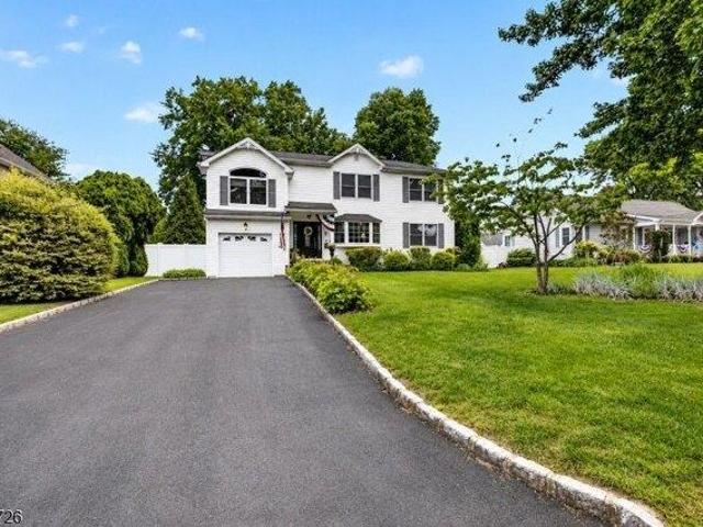 House for sale in Clark, New Jersey