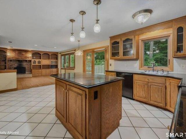 House for sale in Clinton, Lower Connecticut River Valley Planning Region