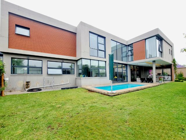 House for rent in Vosloorus, Gauteng
