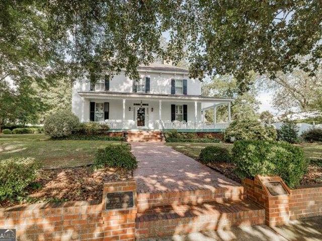House for sale in Commerce, Georgia