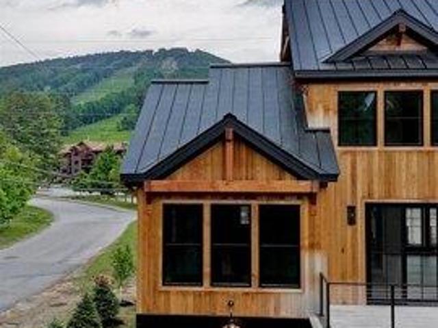 House for sale in North Conway, Conway